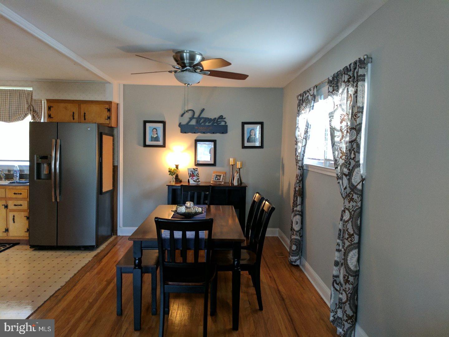 978 Windsor Road Warminster, PA 18974 - Photo 6 of 23 Dining Room
