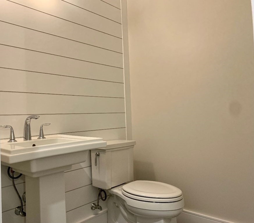 3 Lyman Road Framingham, MA 01701 - Photo 15 of 27