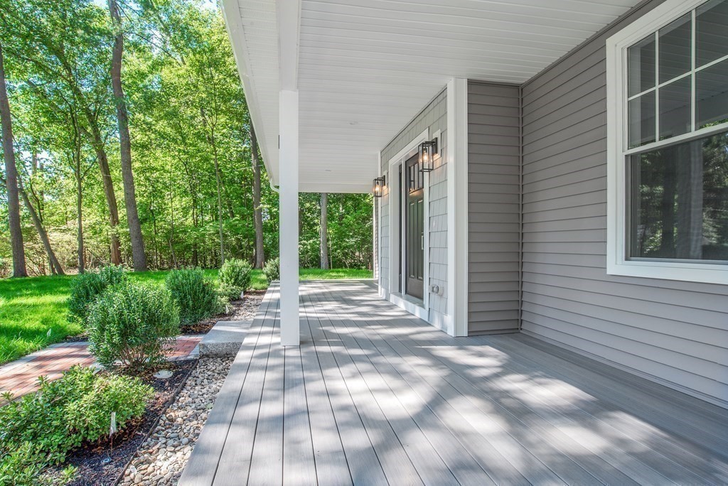 3 Lyman Road Framingham, MA 01701 - Photo 4 of 27