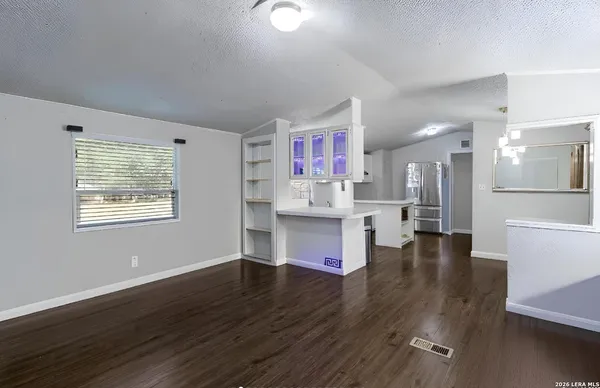 $1,600 | 23414 Dragon Rock Road, Elmendorf, TX 78112