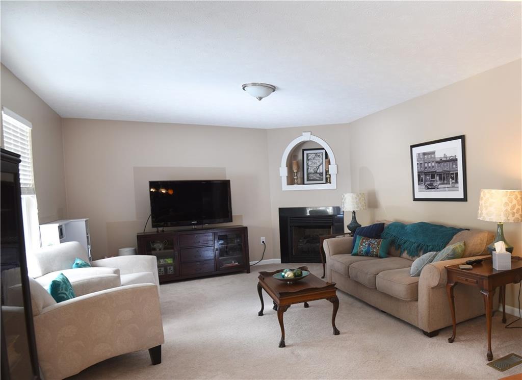 9262 Marshall Road Cranberry Township, PA 16066 - Photo 2 of 11 Gallery Image 2