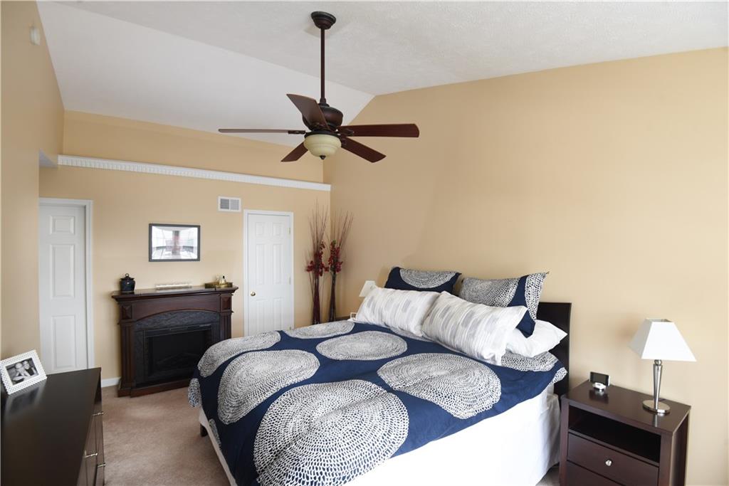 9262 Marshall Road Cranberry Township, PA 16066 - Photo 7 of 11 Gallery Image 7