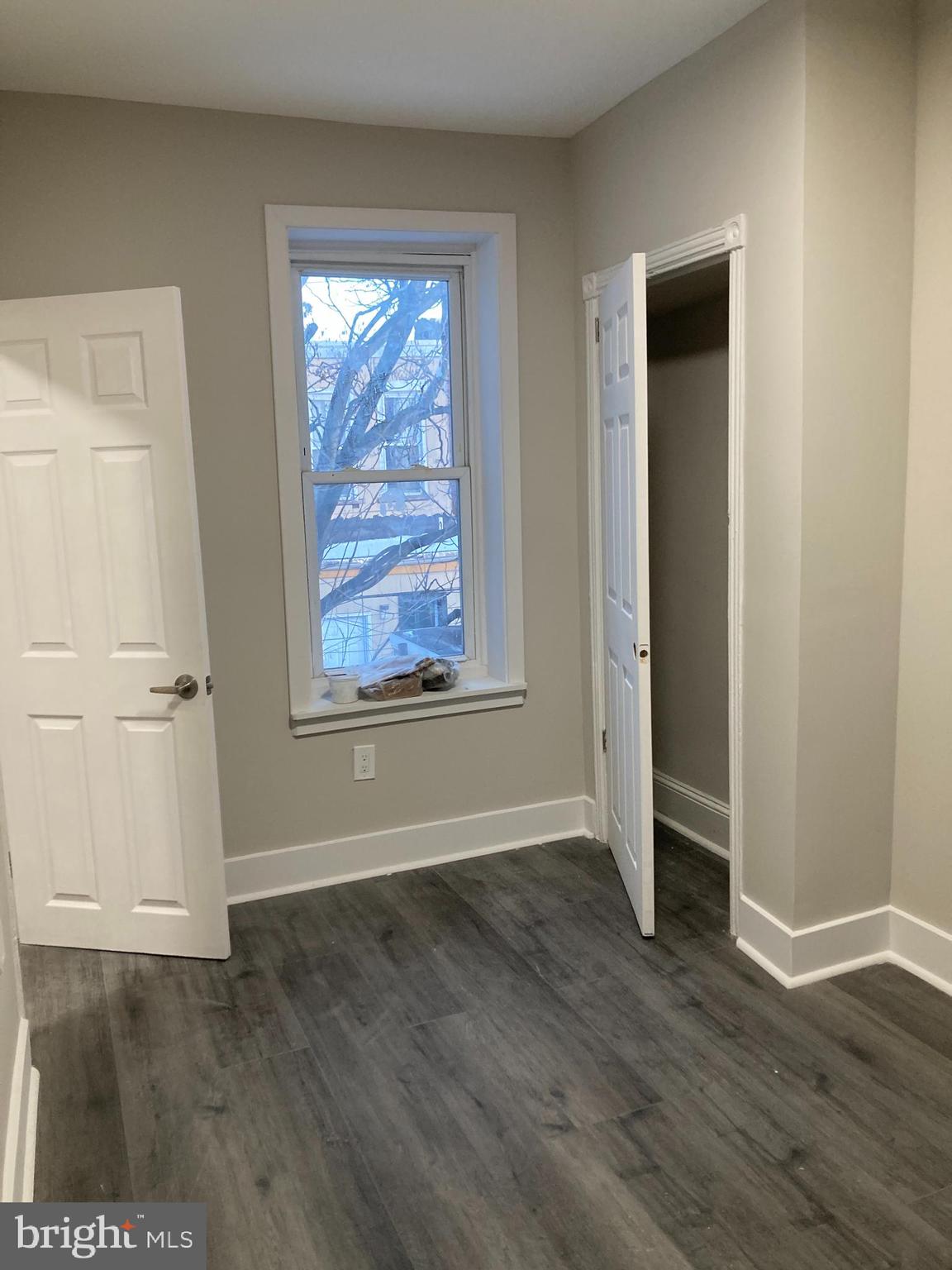 1343 South Hollywood Street Philadelphia, PA 19146 - Photo 12 of 29