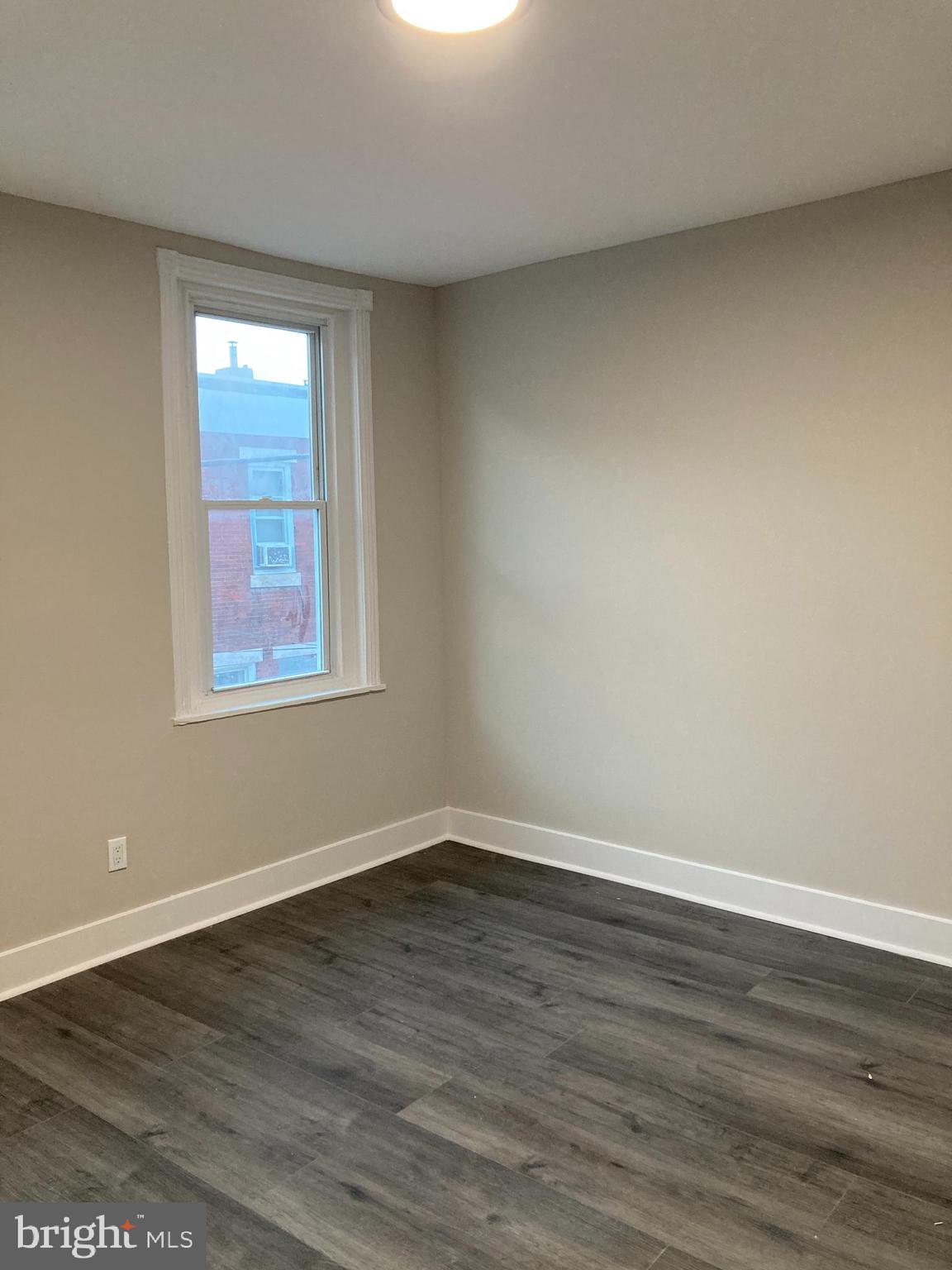 1343 South Hollywood Street Philadelphia, PA 19146 - Photo 18 of 29