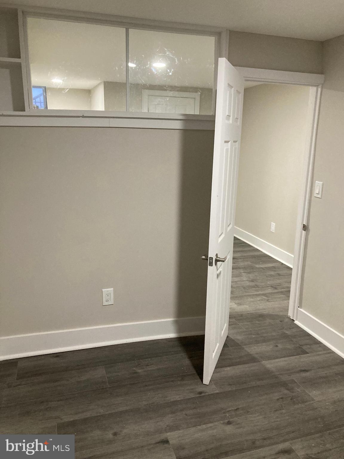 1343 South Hollywood Street Philadelphia, PA 19146 - Photo 25 of 29