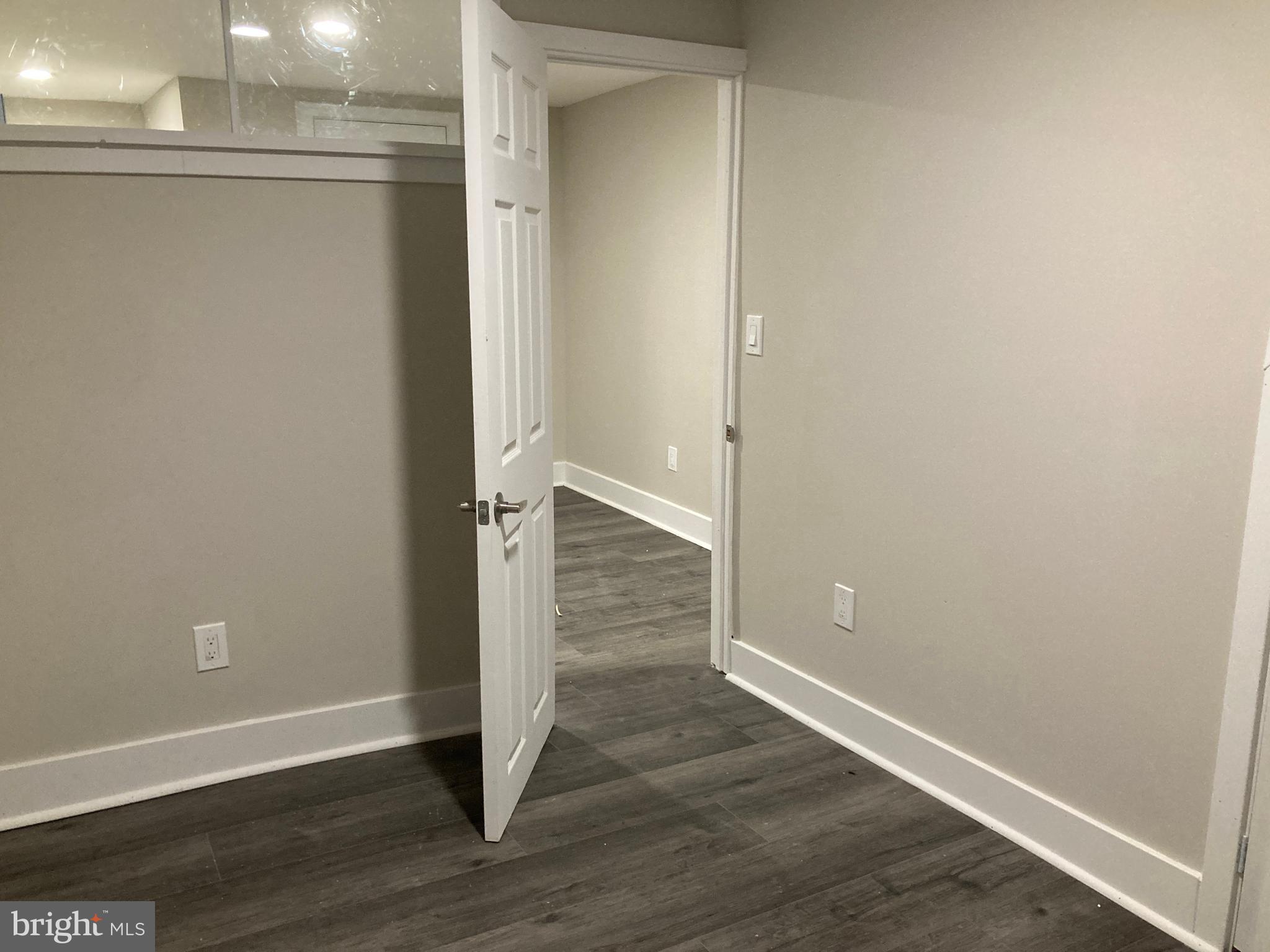 1343 South Hollywood Street Philadelphia, PA 19146 - Photo 26 of 29