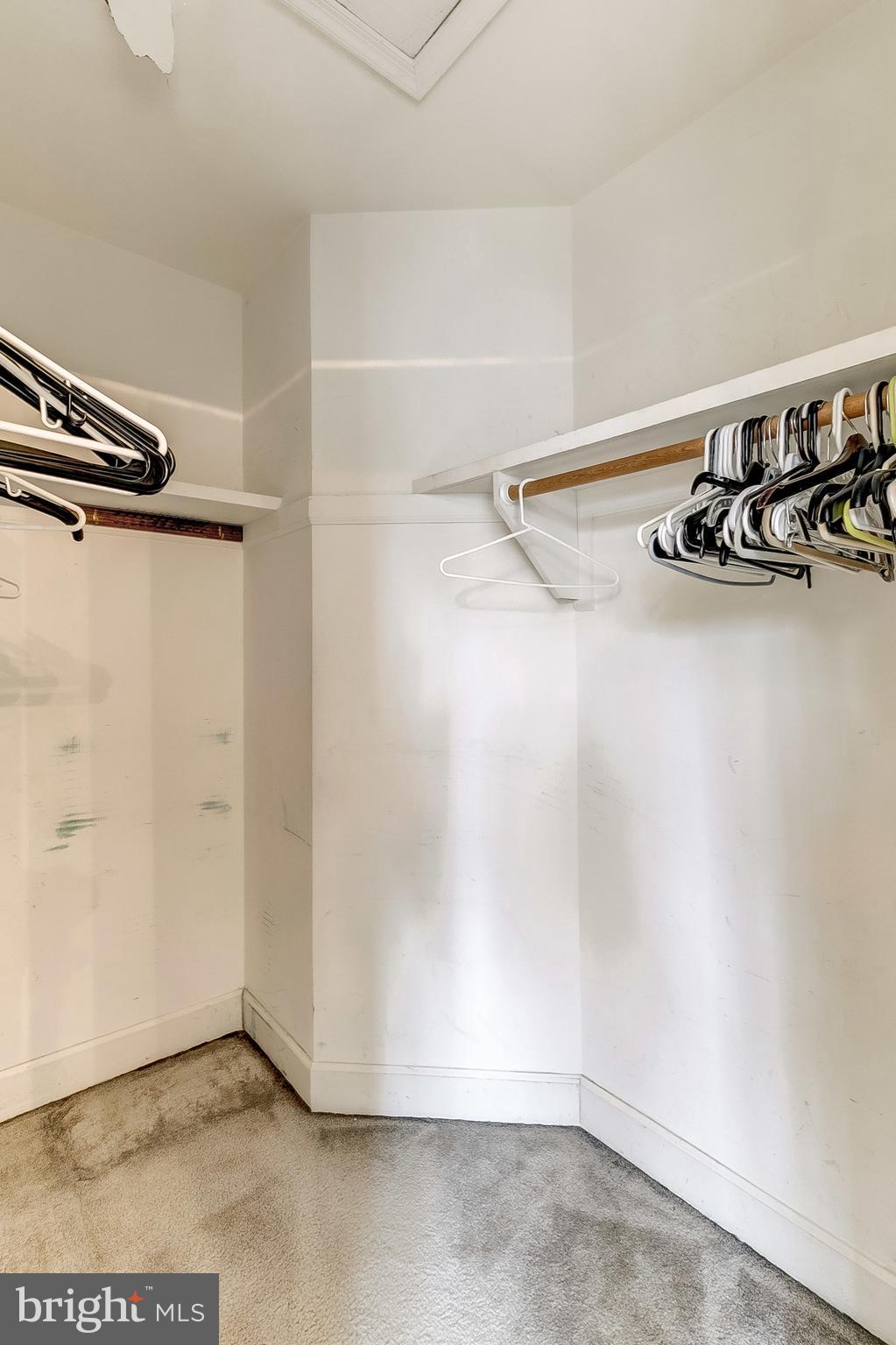 19623 Bruner Way Poolesville, MD 20837 - Photo 22 of 36 Walk-in Closet