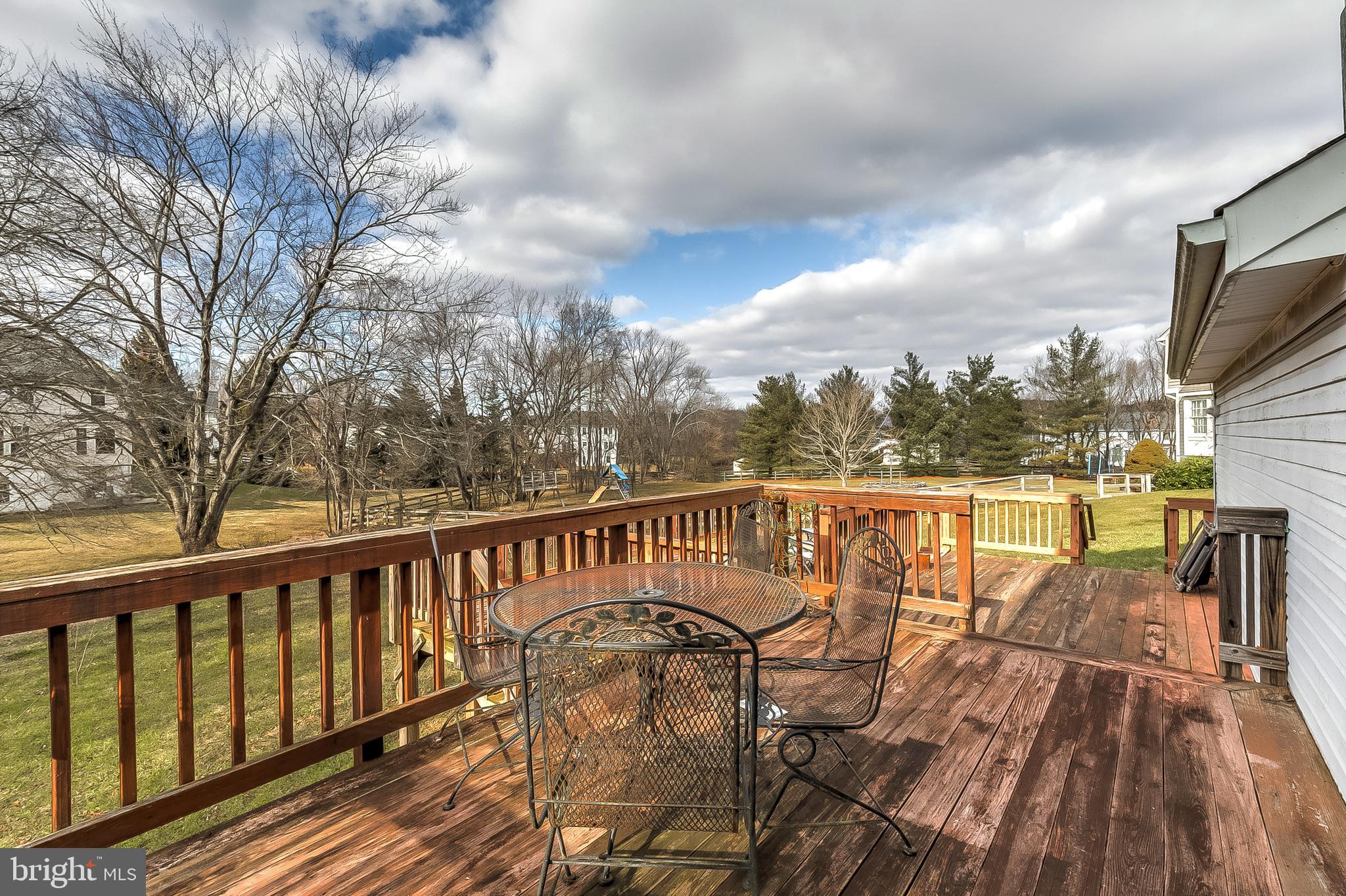 19623 Bruner Way Poolesville, MD 20837 - Photo 36 of 36 Deck