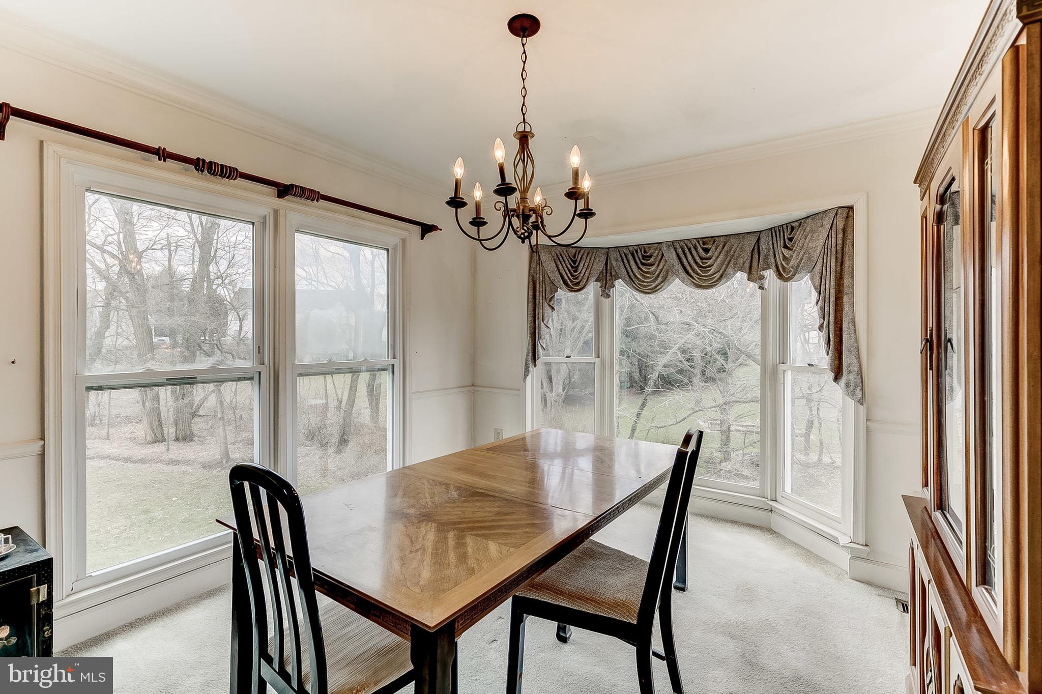 19623 Bruner Way Poolesville, MD 20837 - Photo 7 of 36 Dining Room