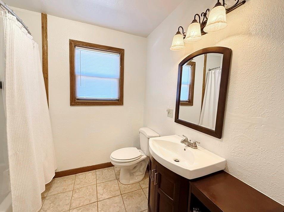 2465 Southwest 453rd Road El Dorado Springs, MO 64744 - Photo 19 of 25