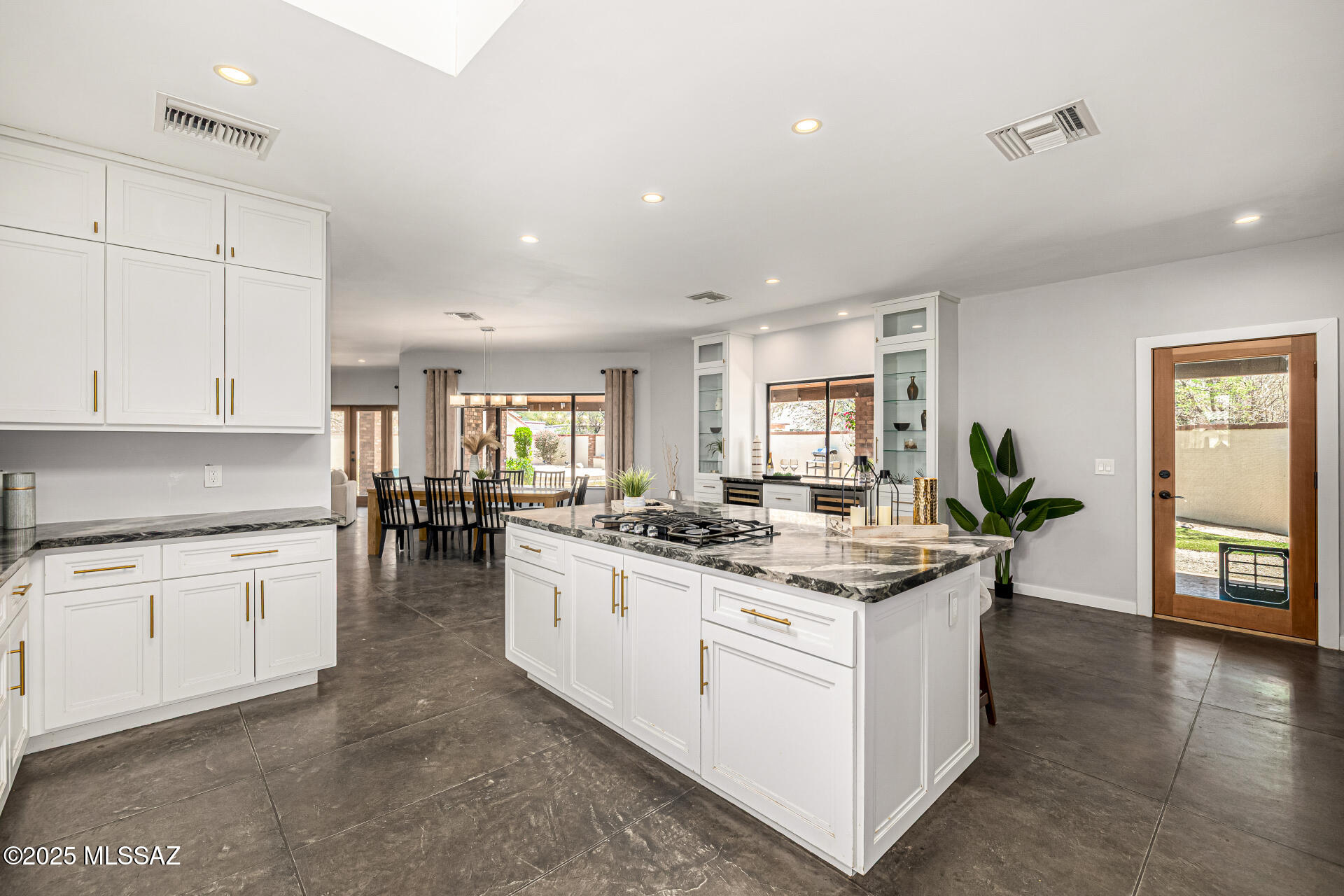 9840 North Desert Sky Road Tucson, AZ 85737 - Photo 18 of 46