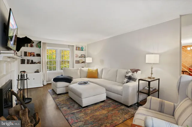 $4,200 | 4848 Red Fox Drive, Annandale, VA 22003