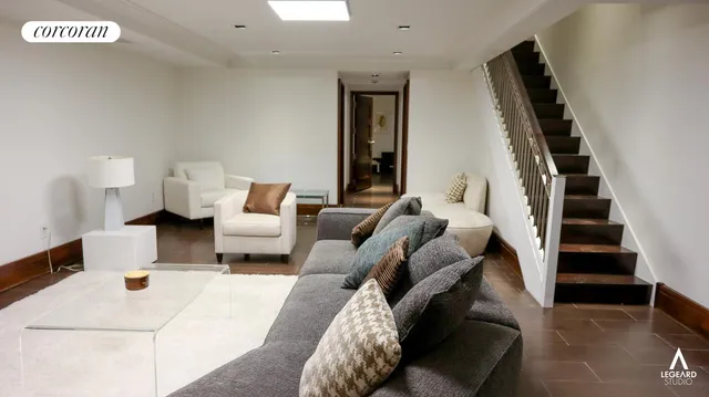 $26,770,000 | 46 East 66th Street | Lenox Hill