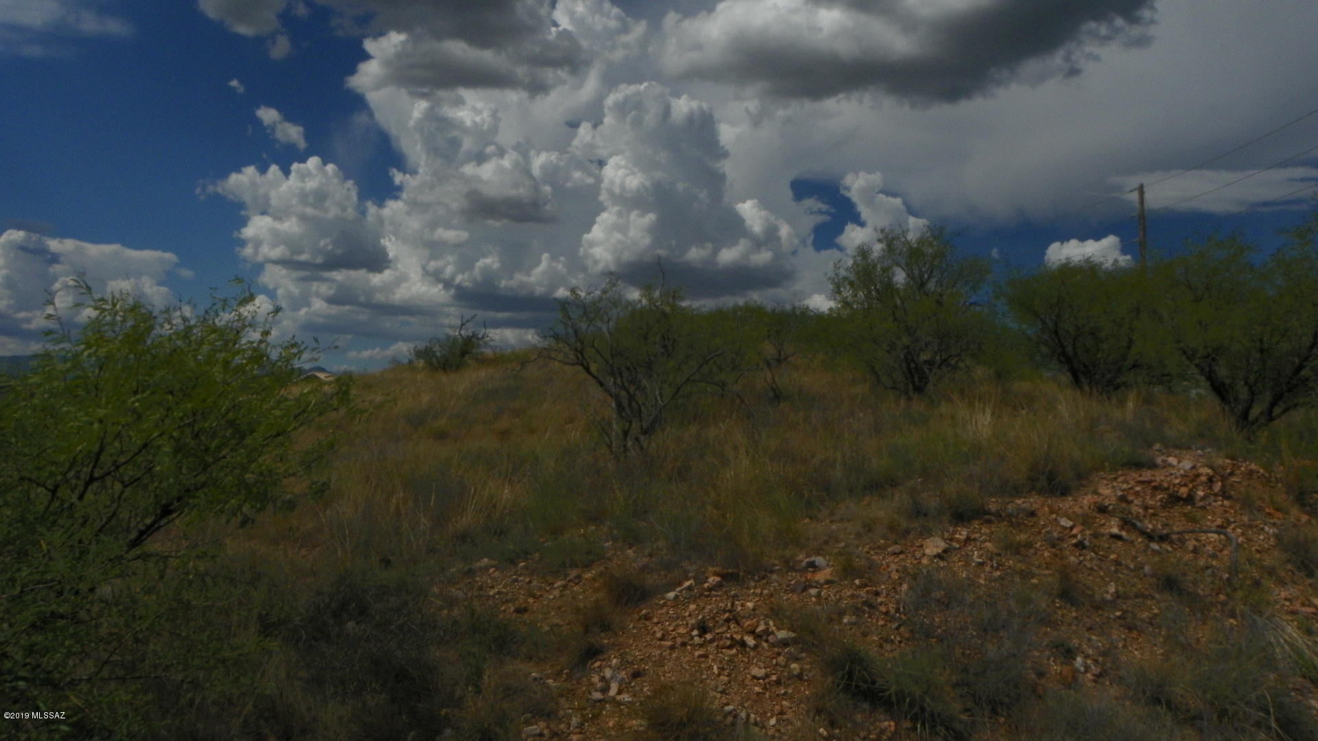 880 Via Mandan, Unit 4 Rio Rico, AZ 85648 - Photo 5 of 7