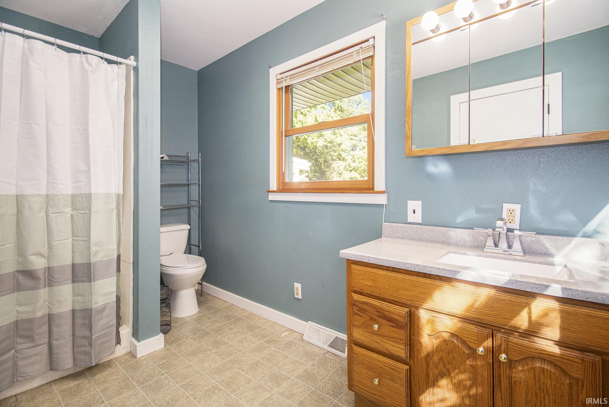 17819 Cleveland Road South Bend, IN 46635 - Photo 12 of 27 Gallery Image 12