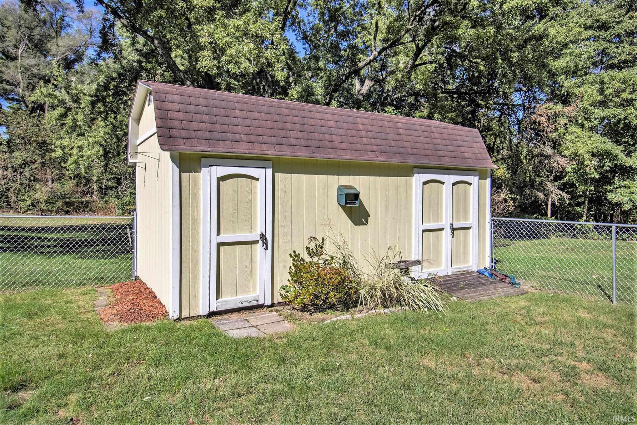 17819 Cleveland Road South Bend, IN 46635 - Photo 23 of 27 Gallery Image 23