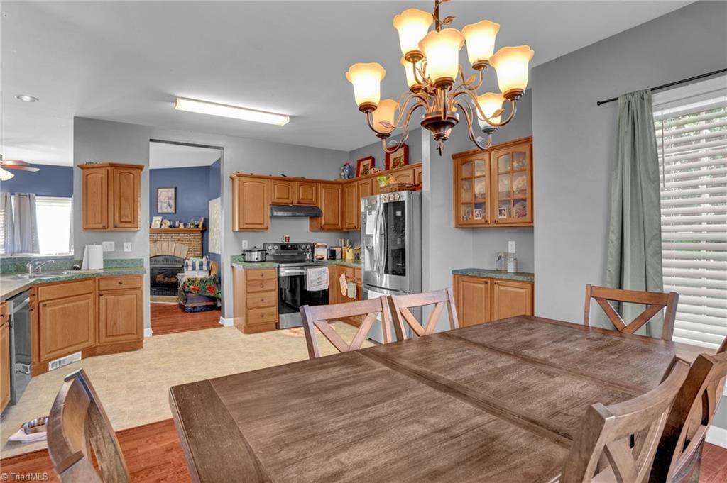 3342 Amostown Road Sandy Ridge, NC 27046 - Photo 13 of 31