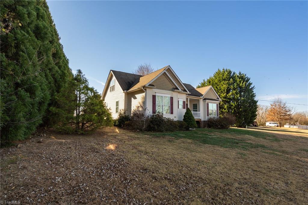 3342 Amostown Road Sandy Ridge, NC 27046 - Photo 4 of 31