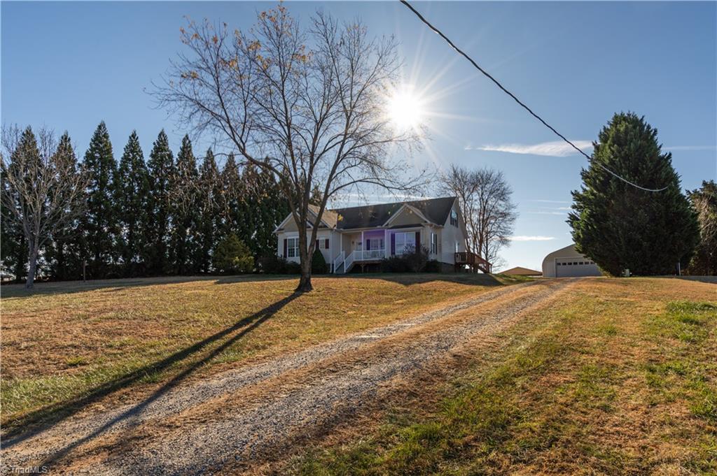 3342 Amostown Road Sandy Ridge, NC 27046 - Photo 5 of 31