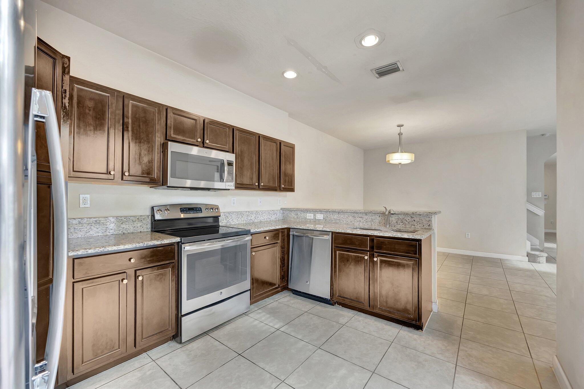 9480 Southwest 171st Avenue Miami, FL 33196 - Photo 34 of 44 22-web-or-mls-6V8A9545