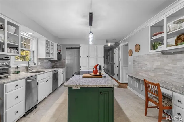 $395,000 | 71 Oakwood Drive, Ste. Genevieve, MO 63670