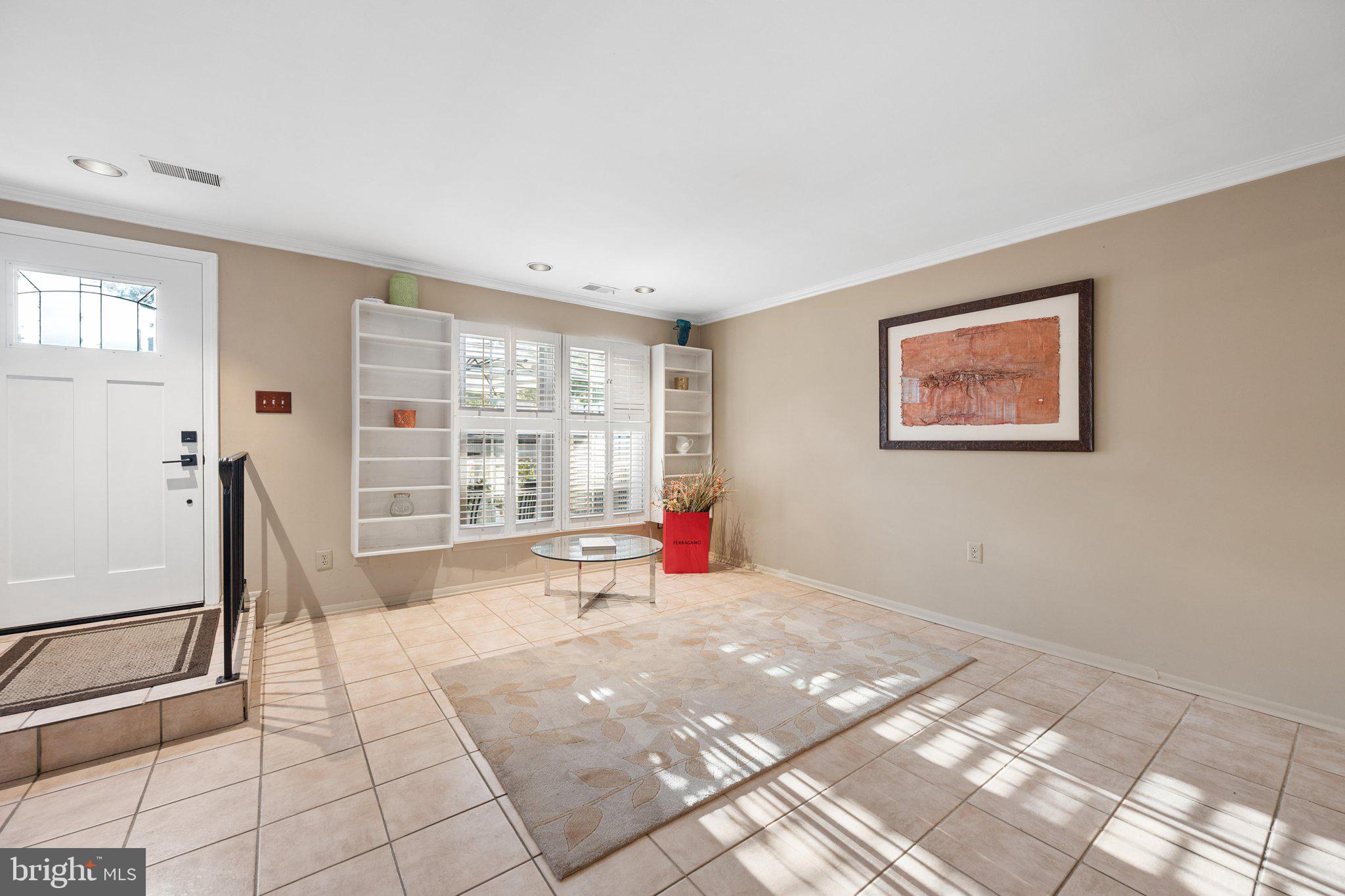 13013 Conductor Way, Unit 209 Silver Spring, MD 20904 - Photo 5 of 61 Living Room