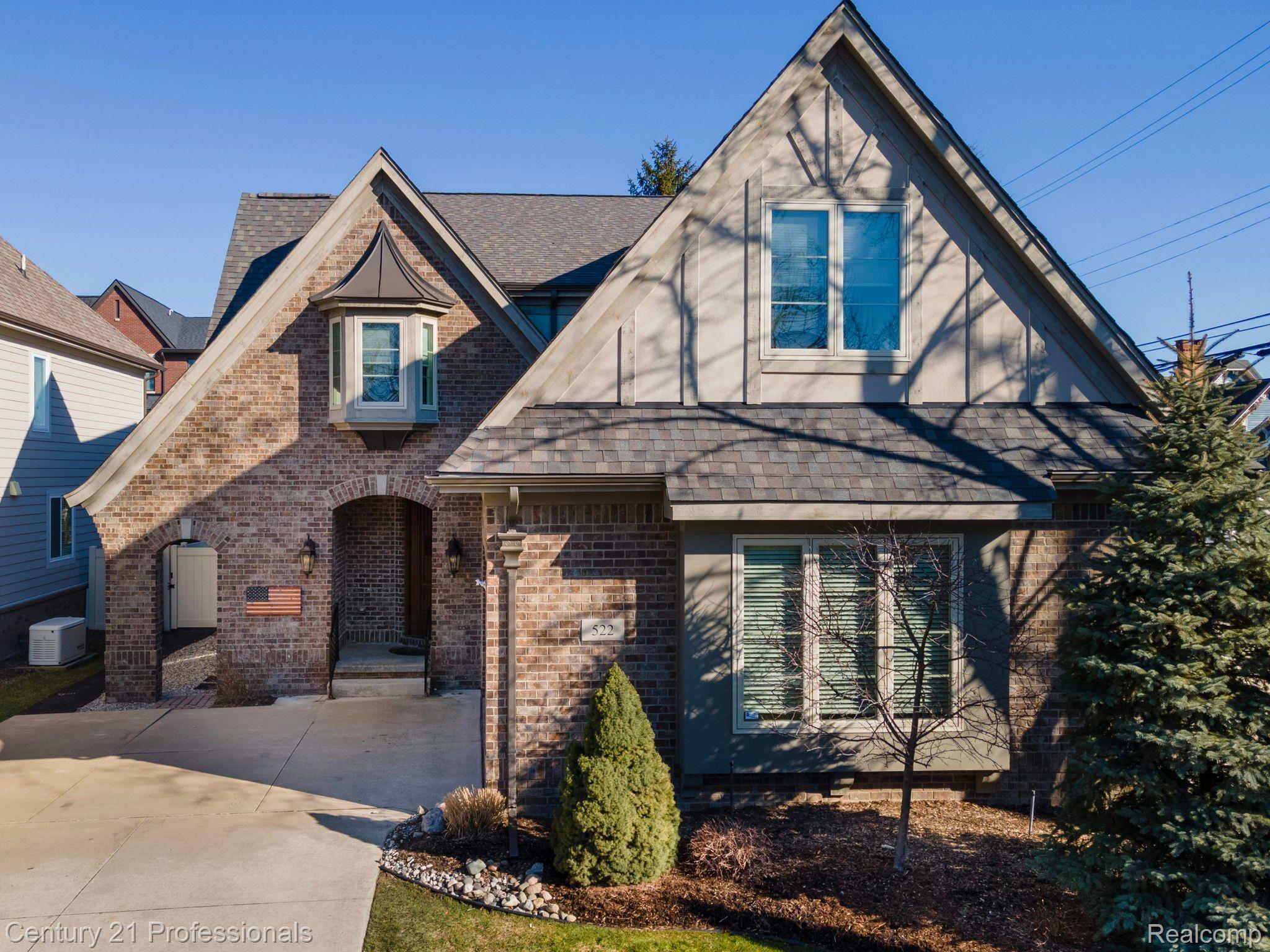 522 Oak Street Rochester, MI 48307 - Photo 3 of 49 Gallery Image 3