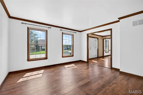 $545,000 | 310 Stablestone Drive, Chesterfield, MO 63017