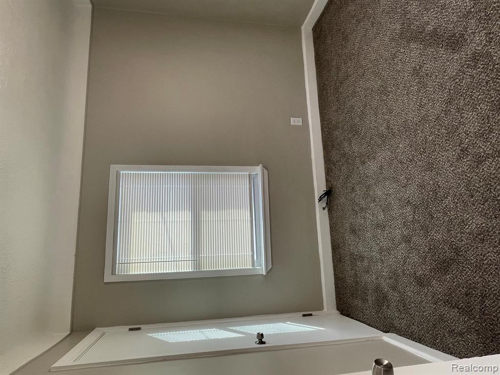 16210 Ferguson Street Detroit, MI 48235 - Photo 15 of 31