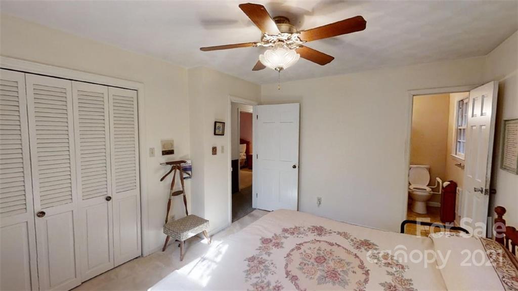 168 Valley Road Hickory, NC 28601 - Photo 21 of 31 Gallery Image 21