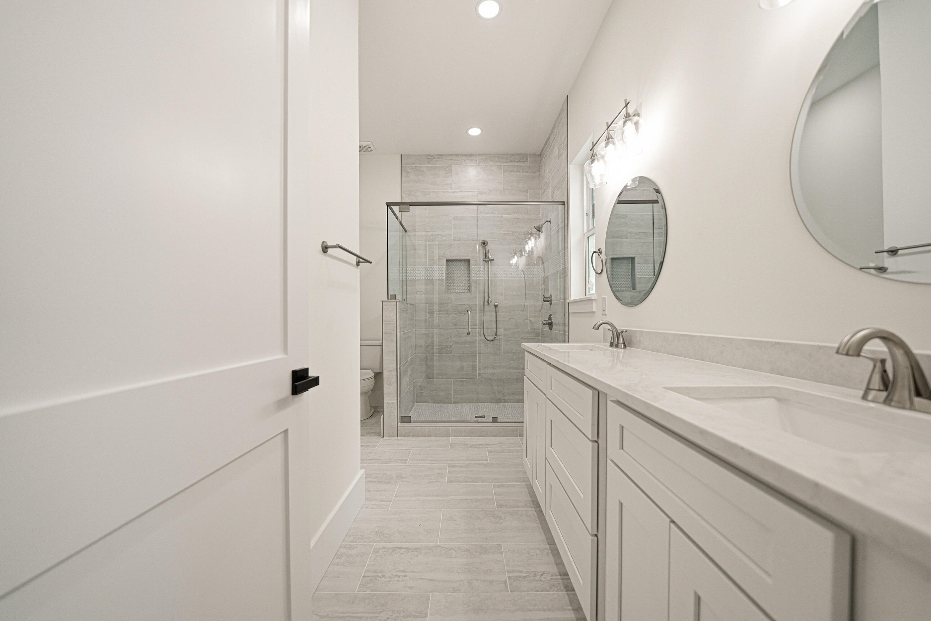 179 4th Street Santa Rosa Beach, FL 32459 - Photo 32 of 42 Master En-Suite