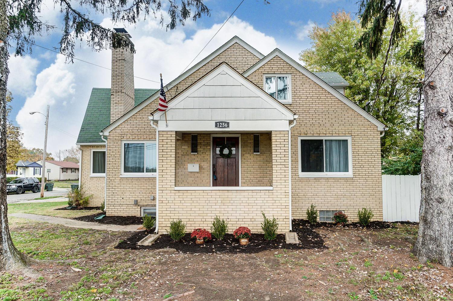 1256 Smith Road Columbus, OH 43207 - Photo 1 of 33