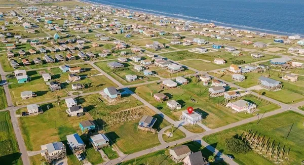 $329,000 | 1019 Treaty Drive, Surfside Beach, TX 77541