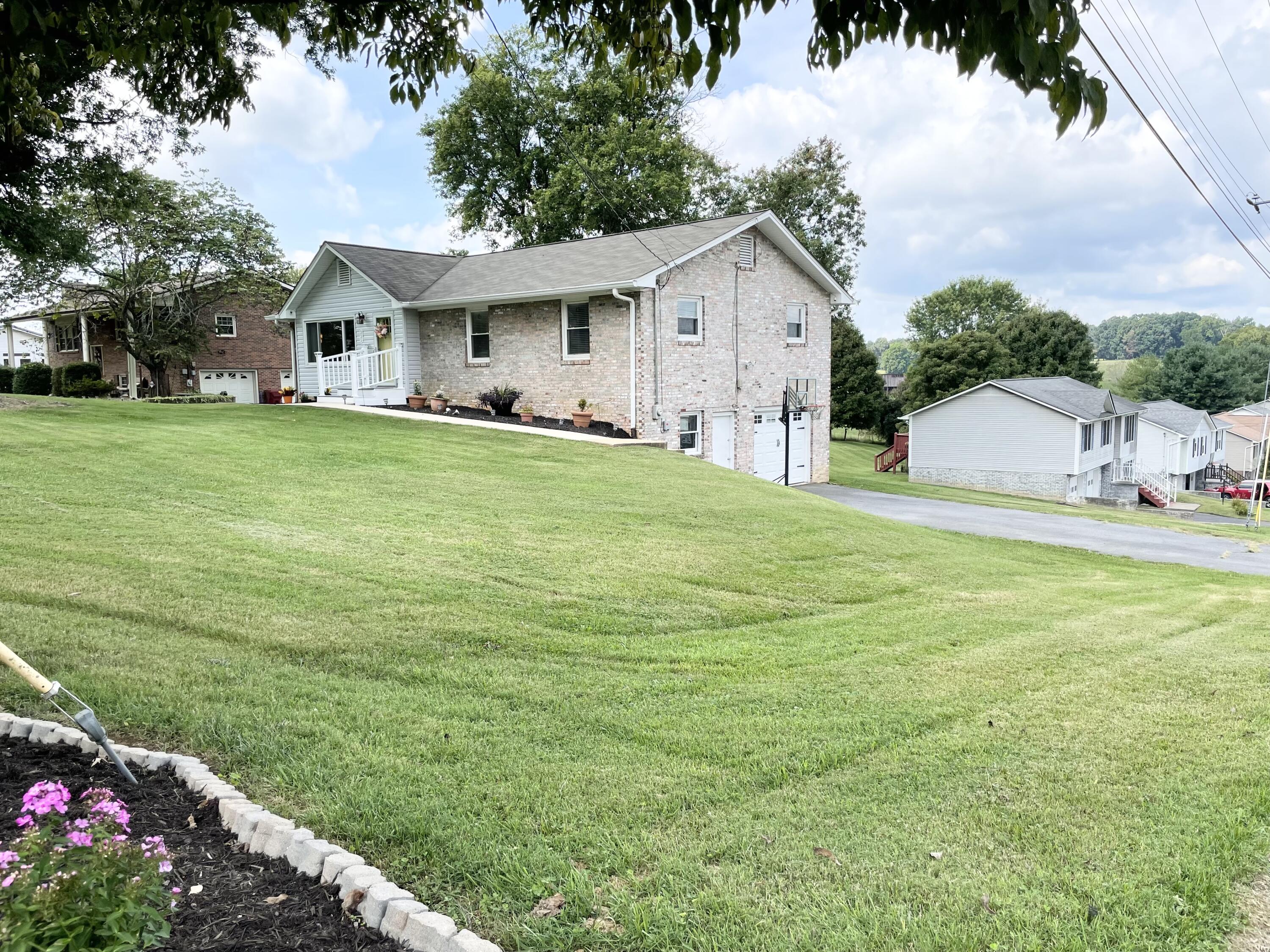335 Flourville Road Gray, TN 37615 - Photo 5 of 53 B27950F7-3350-462A-9425-8319F0DF9D94