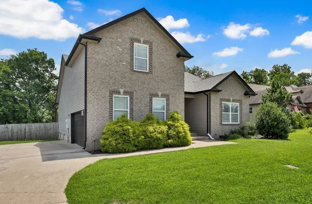 $2,200 | 987 Promenade Drive, Adams, TN 37010