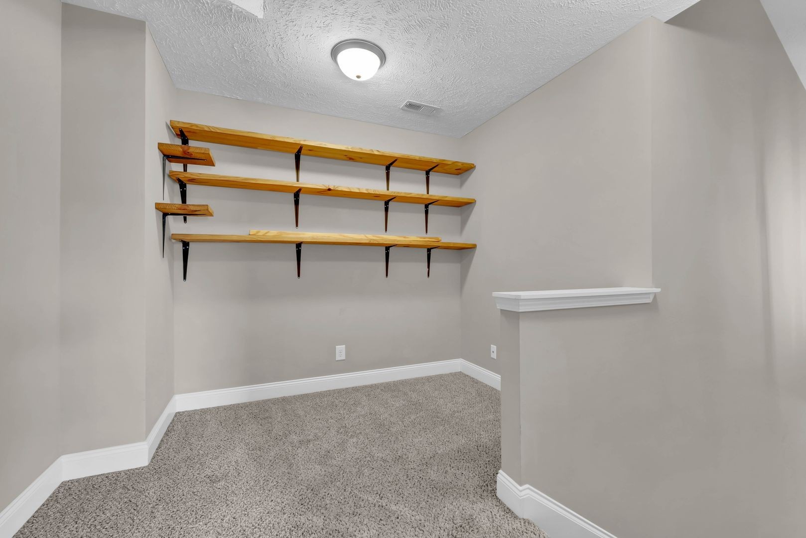 987 Promenade Drive Adams, TN 37010 - Photo 25 of 34 a view of an empty room