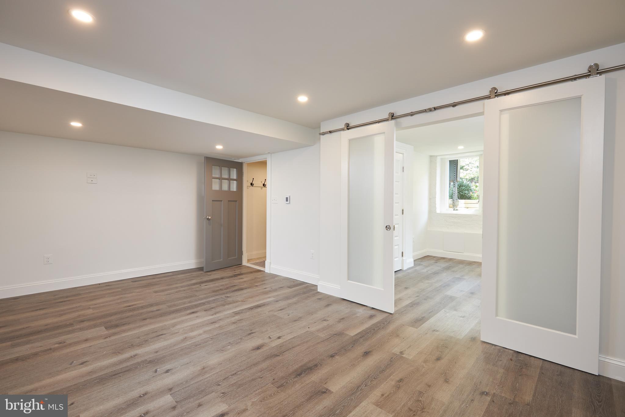 1715 Q Street Northwest, Unit B Washington, DC 20009 - Photo 12 of 41 Dining/living area