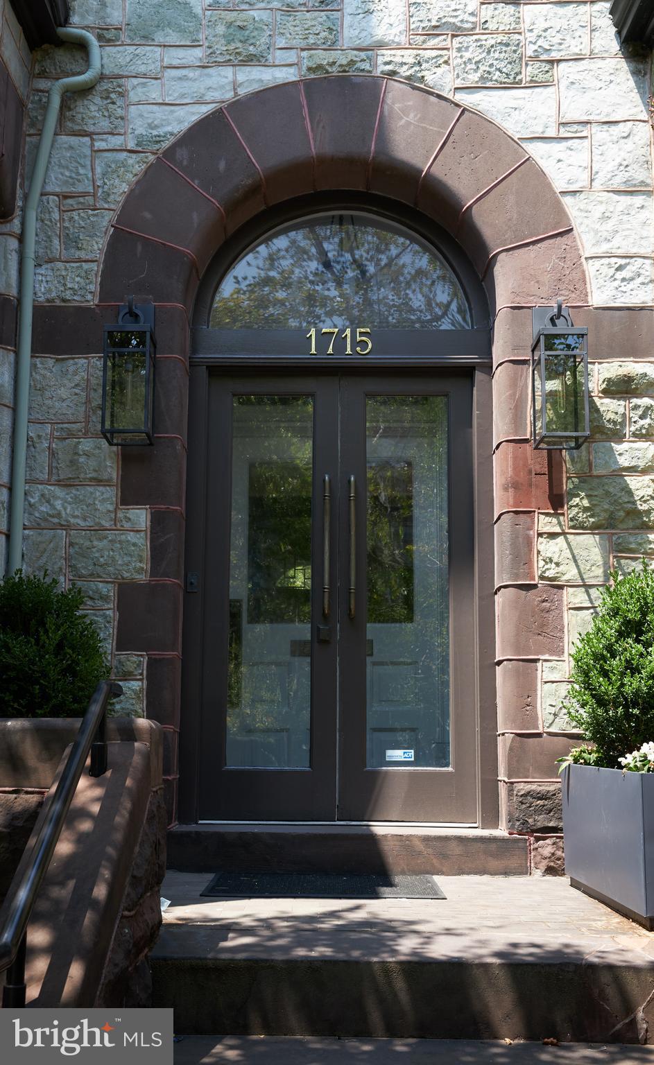 1715 Q Street Northwest, Unit B Washington, DC 20009 - Photo 3 of 41 Front View