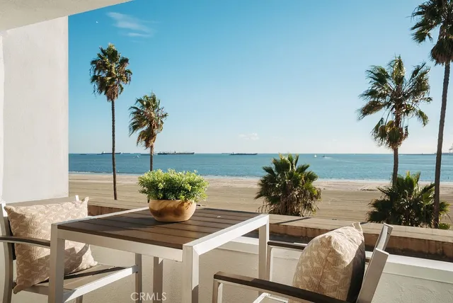 $1,195,000 | 1200 East Ocean Boulevard, Unit 52, Long Beach, CA 90802