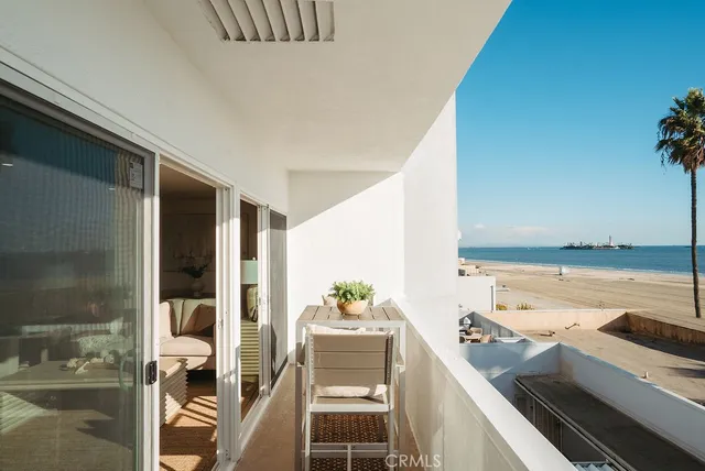$1,175,000 | 1200 East Ocean Boulevard, Unit 52, Long Beach, CA 90802