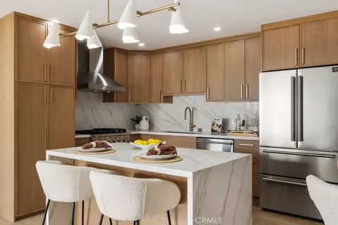 $1,195,000 | 1200 East Ocean Boulevard, Unit 52, Long Beach, CA 90802