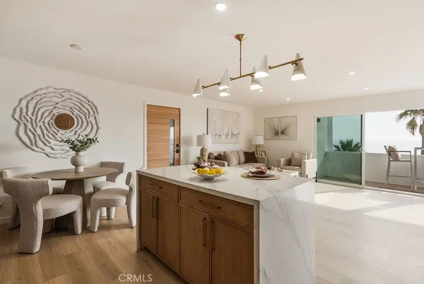 $1,149,000 | 1200 East Ocean Boulevard, Unit 52, Long Beach, CA 90802