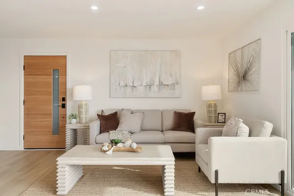 $1,149,000 | 1200 East Ocean Boulevard, Unit 52, Long Beach, CA 90802