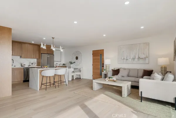 $1,149,000 | 1200 East Ocean Boulevard, Unit 52, Long Beach, CA 90802