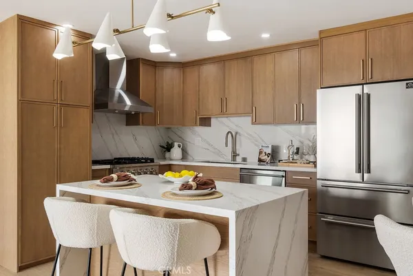 $1,149,000 | 1200 East Ocean Boulevard, Unit 52, Long Beach, CA 90802