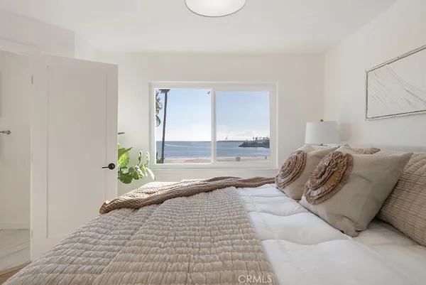 $1,149,000 | 1200 East Ocean Boulevard, Unit 52, Long Beach, CA 90802