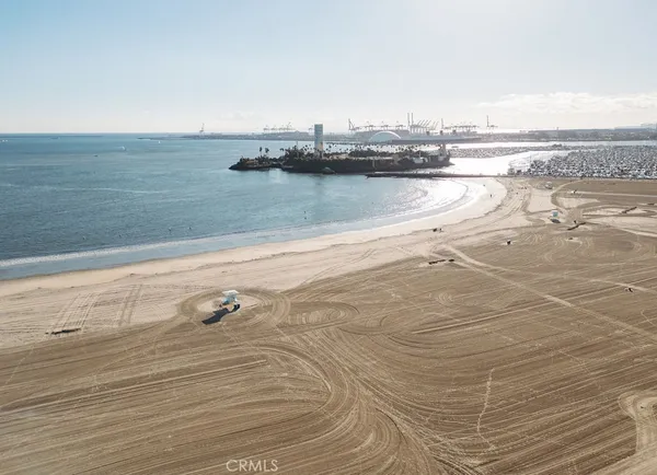 $1,149,000 | 1200 East Ocean Boulevard, Unit 52, Long Beach, CA 90802