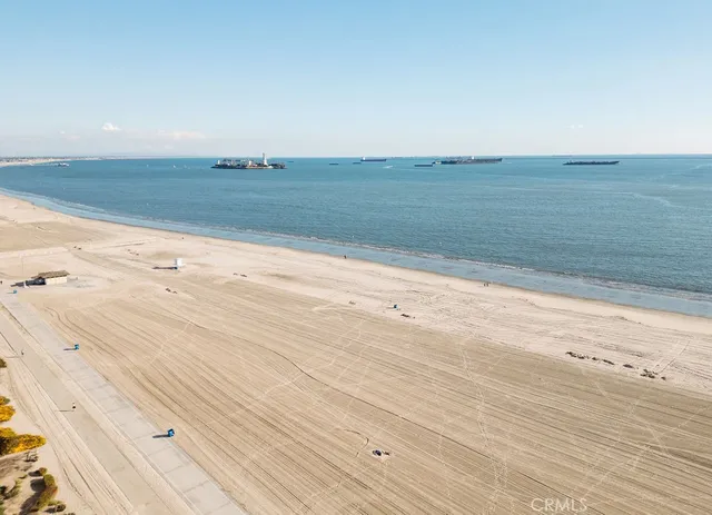 $1,195,000 | 1200 East Ocean Boulevard, Unit 52, Long Beach, CA 90802