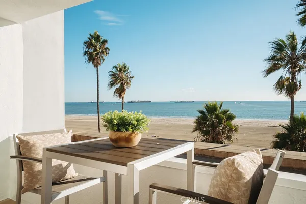 $1,149,000 | 1200 East Ocean Boulevard, Unit 52, Long Beach, CA 90802