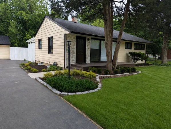 $469,000 | 748 73rd Court, Willowbrook, IL 60527